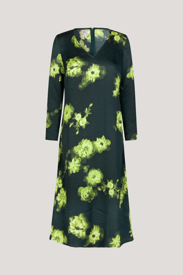 Amilo Dress Green Margot Flower This midi-length column dress features a V-neck, zip closure in the back, and slits at the ends of the sleeves - front image