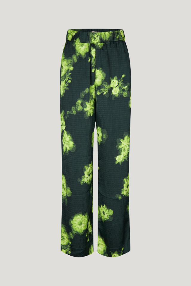 Narine Trousers Green Margot Flower These soft, wide-leg trousers feature an elasticated waistband and pockets at the sides - front image