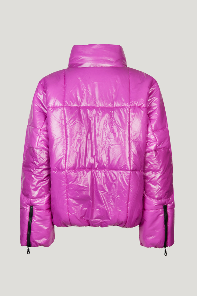 Brooks Jacket Radian Orchid This puffy jacket features zip and velcro closures, snap buttons at the neck, and zips at the sleeves - back image